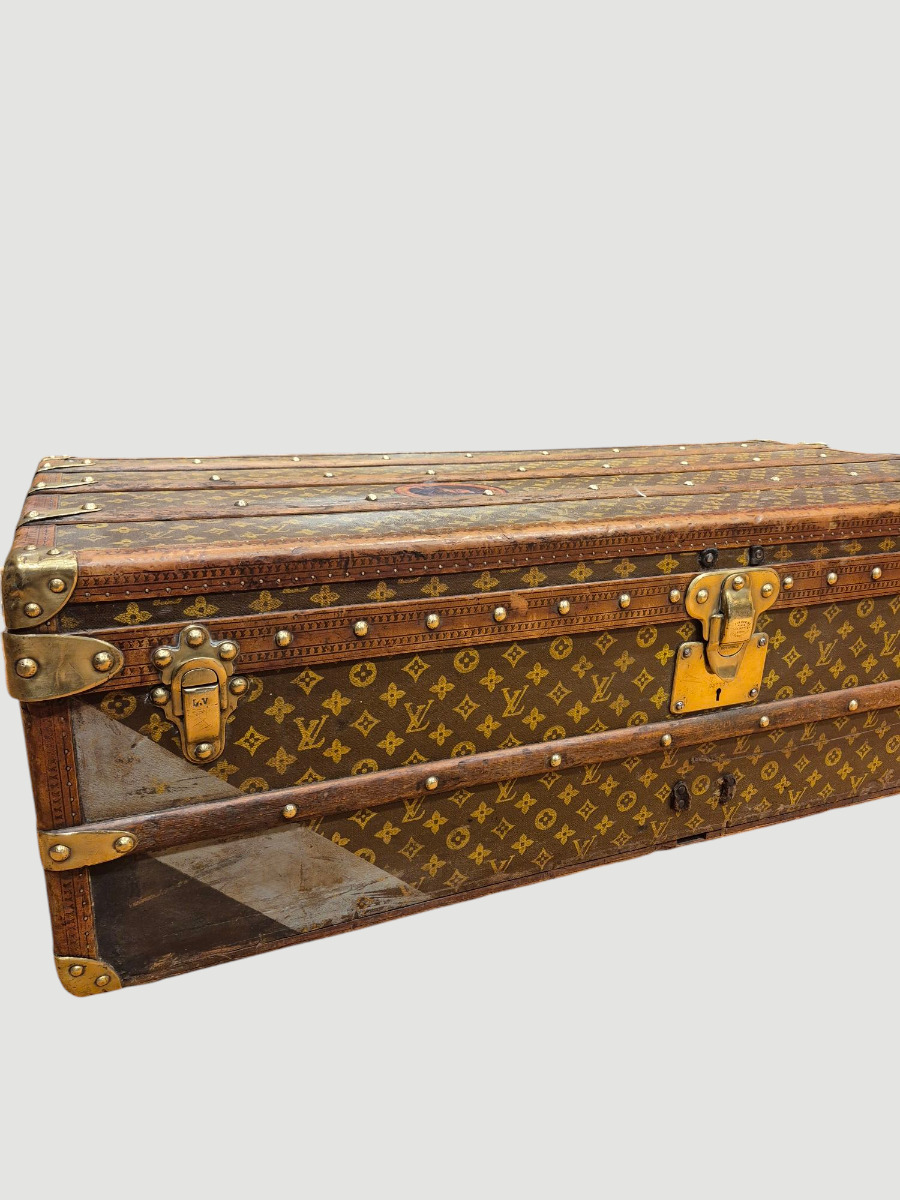 Large Louis Vuitton trunk