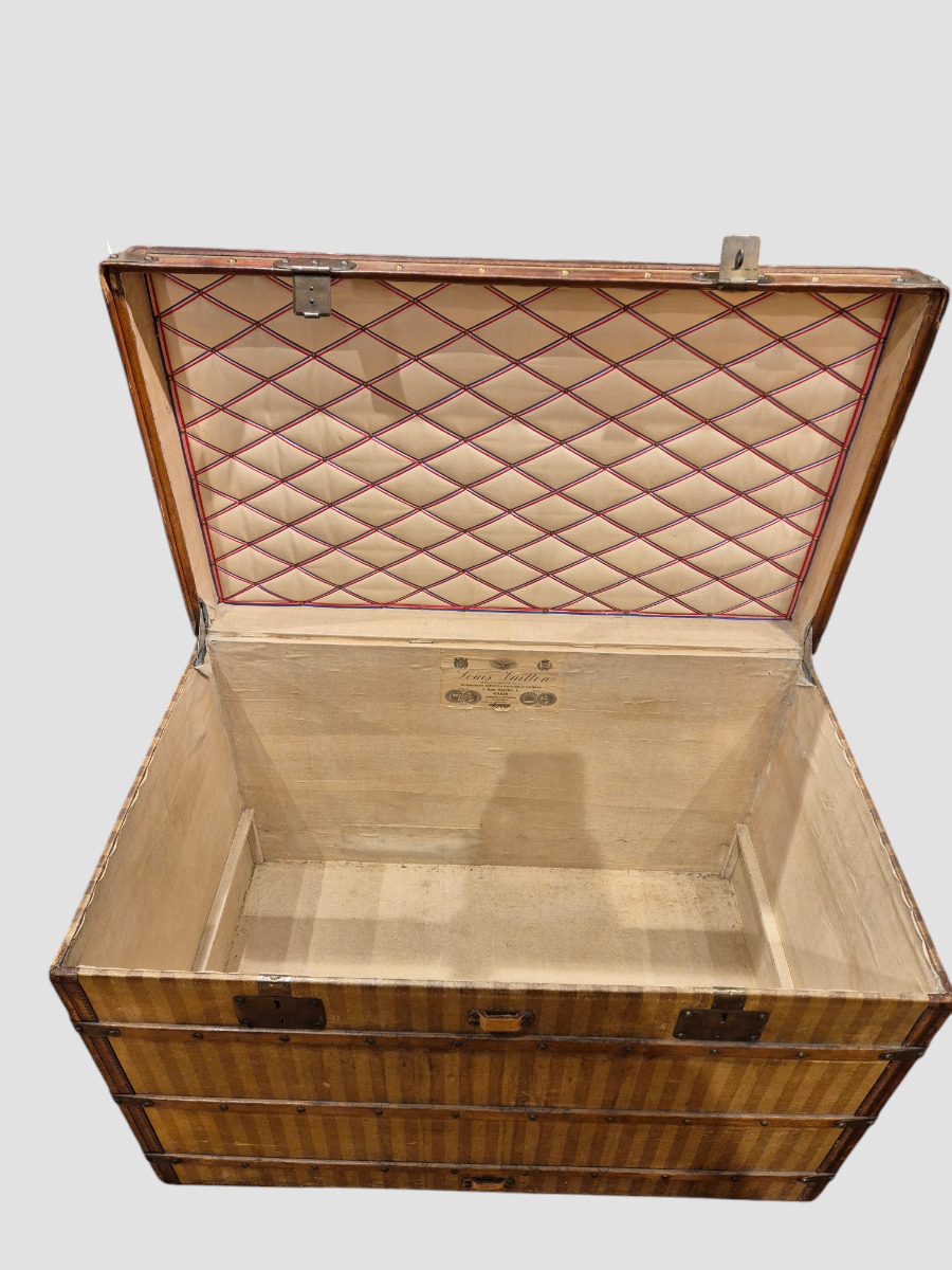 Louis Vuitton trunk from 1889