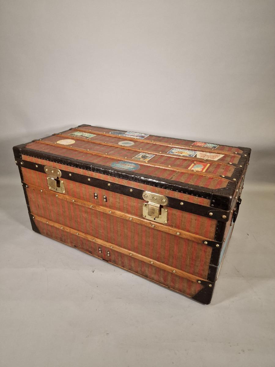 Antique Louis Vuitton suitcase red/white stripe - Pinth Vintage